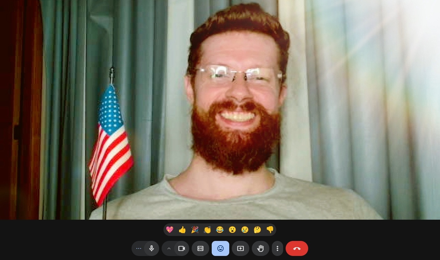Aulas de inglês online ao vivo e mentoria com Teacher Carlos